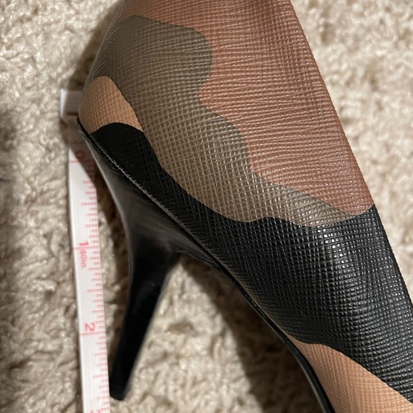 Michael Kors CAMO HEEL 👠 - Picture 7 of 8